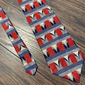 Geometric silk neck tie